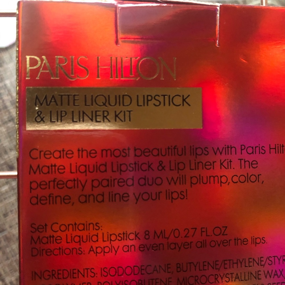Paris Hilton Lipstick and Lip Liner Set - Red and Gold - Picture 4 of 4